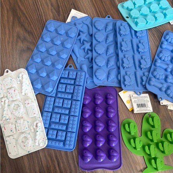 Colorful Silicone Mold Set - Picture 2 of 3